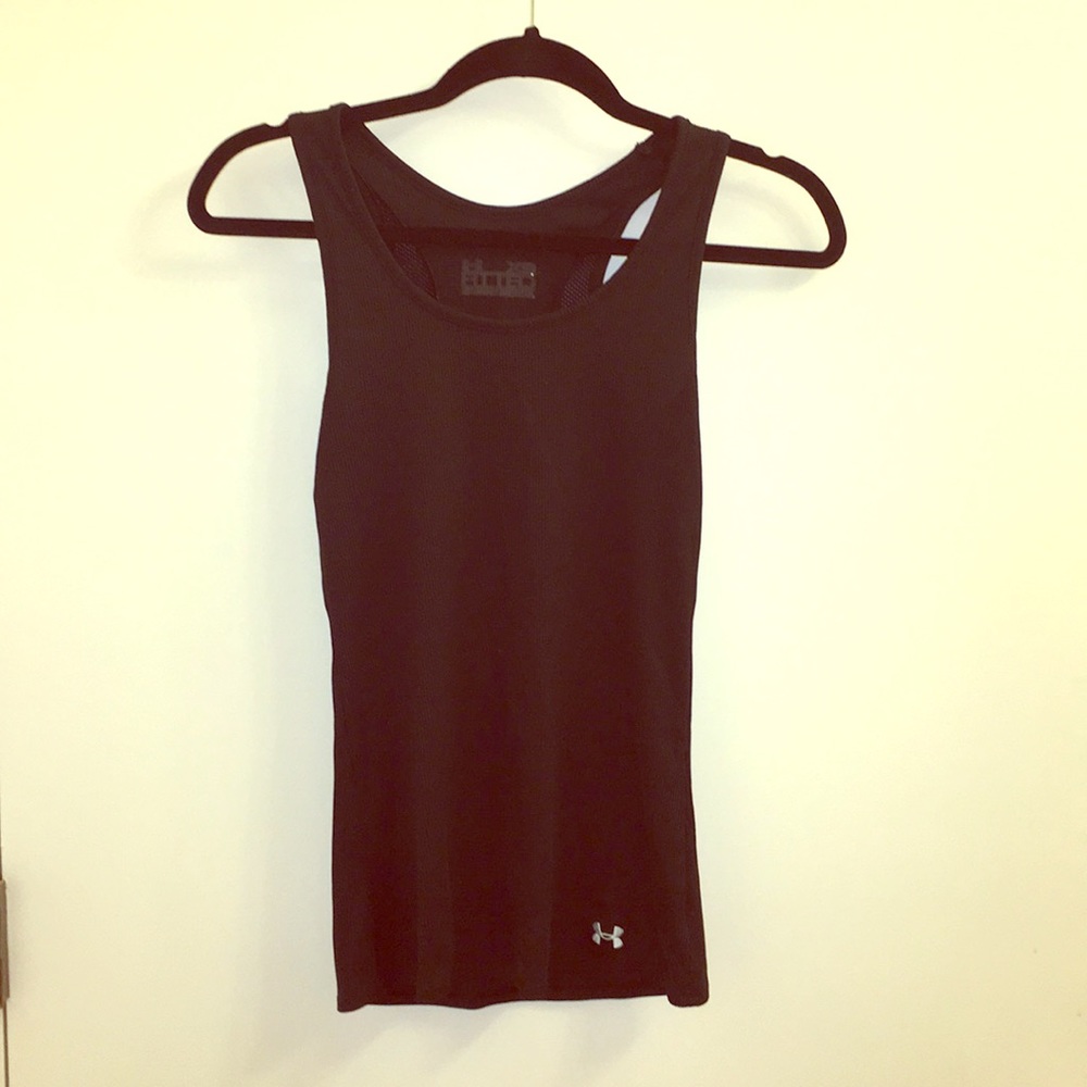 Under Armour fitted tank